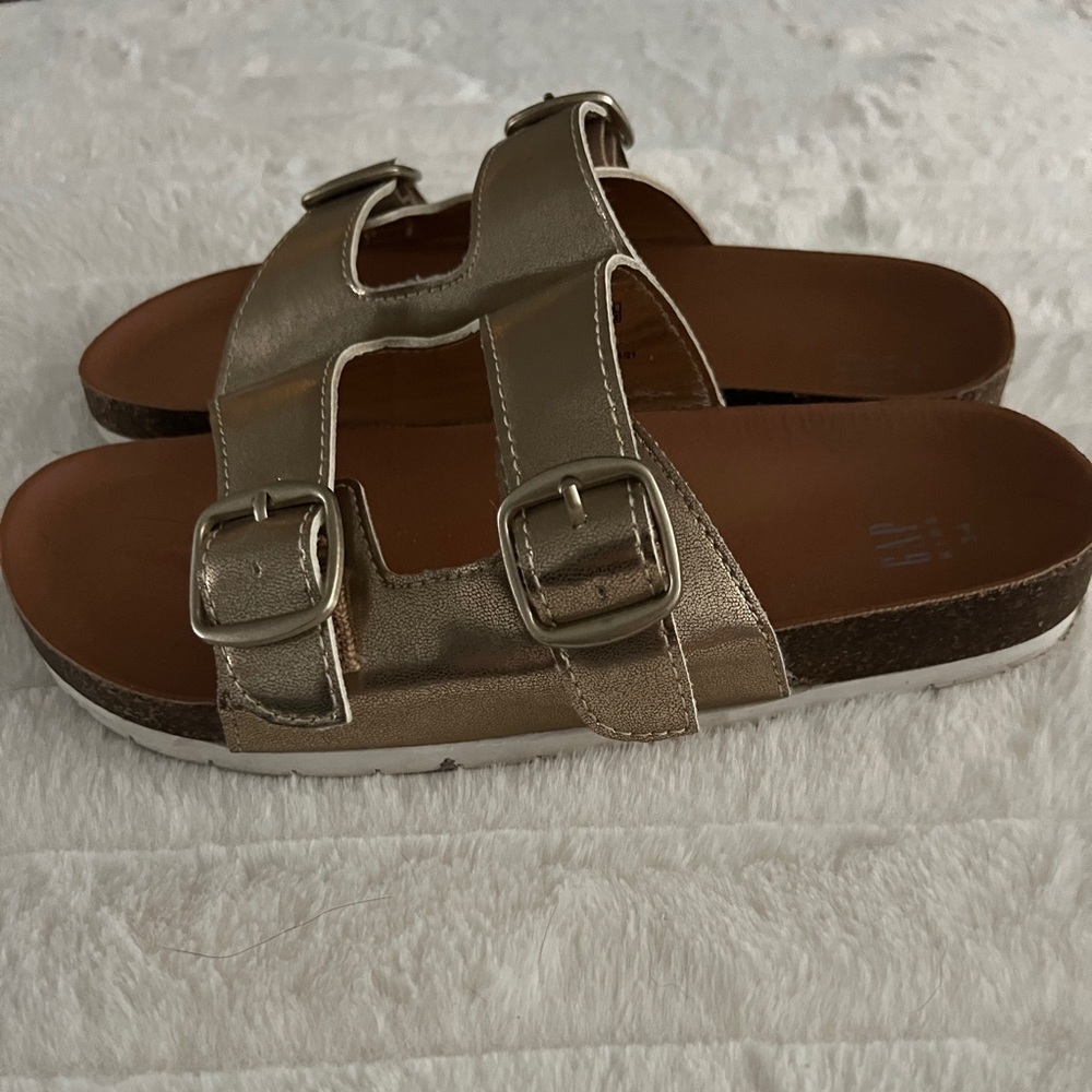 Sandals - Picture 3 of 3